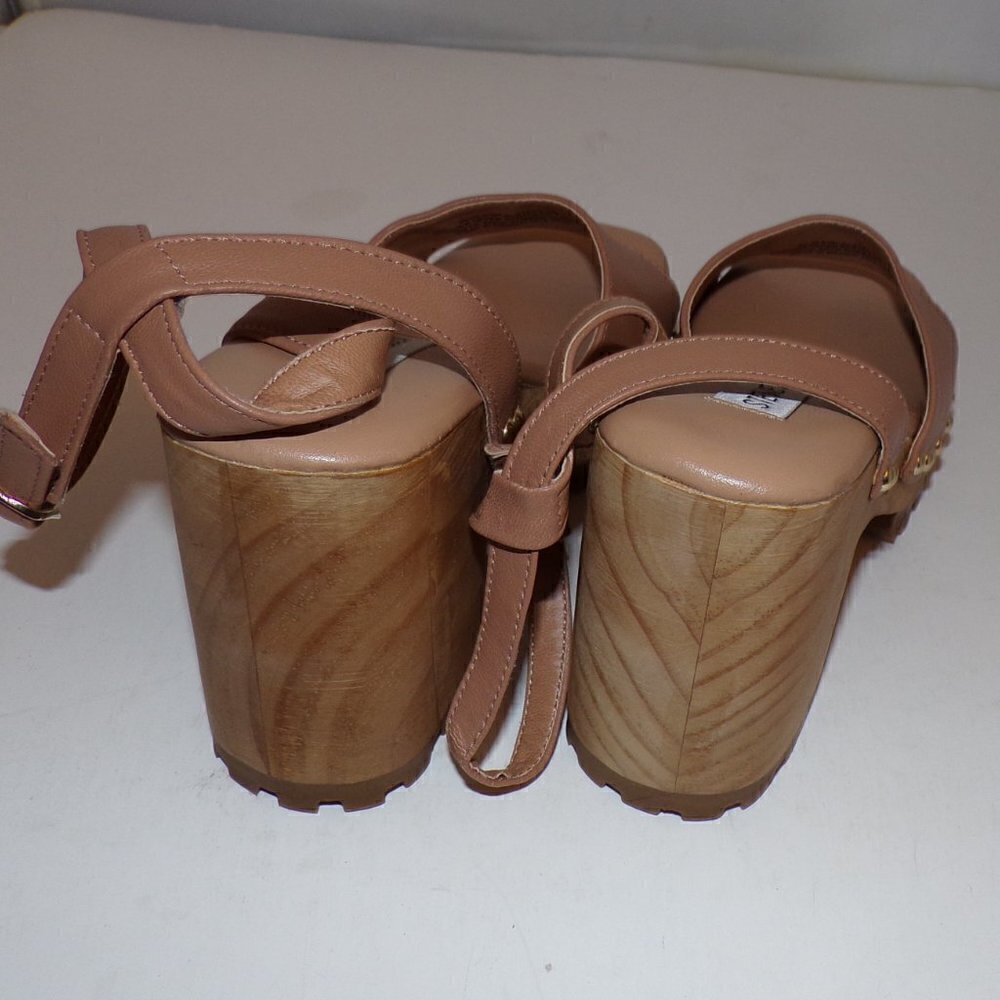 Steve Madden Ocala Tan Leather Ankle Strap Squared Open Toe Studded Wood - Picture 5 of 8